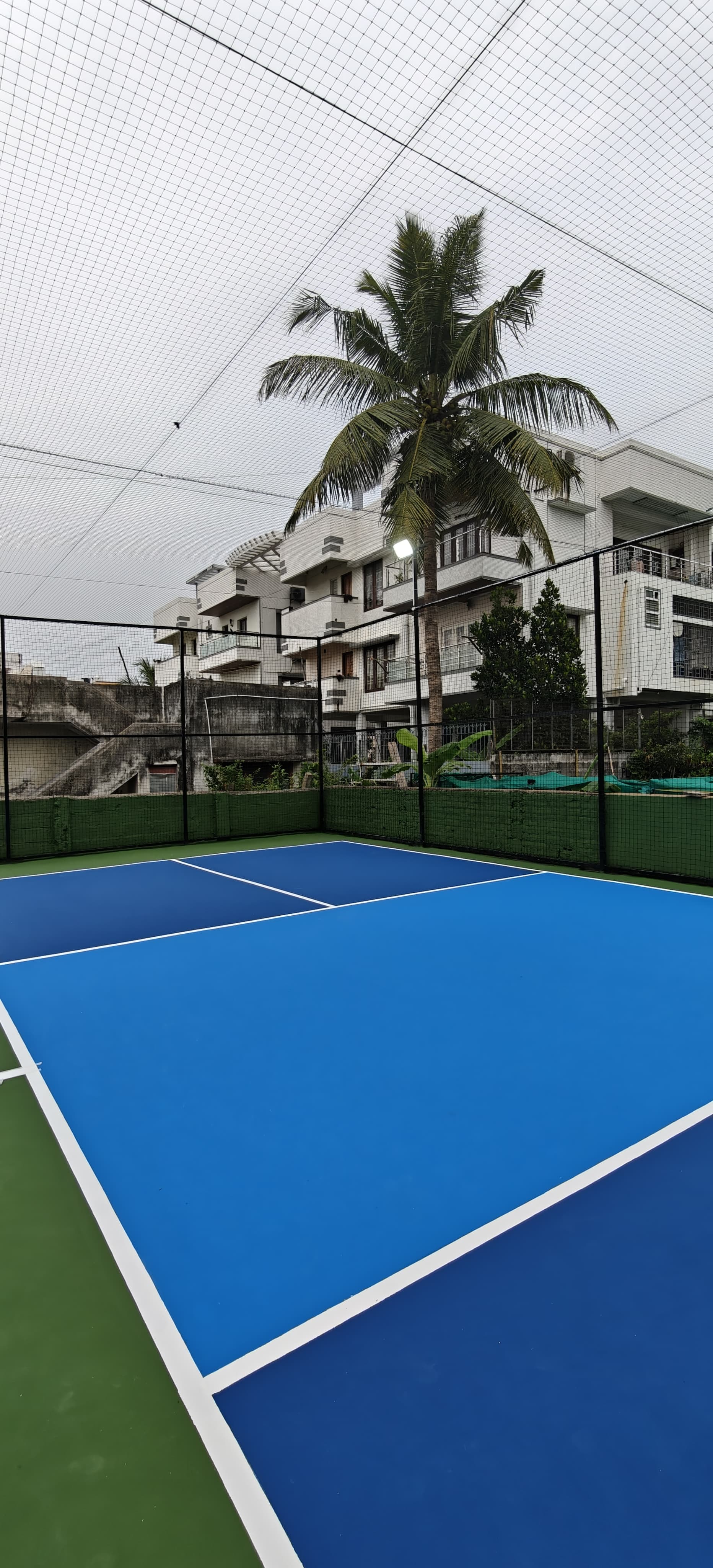 Premium synthetic flooring with 7 layers of cushioning for maximum comfort for players.